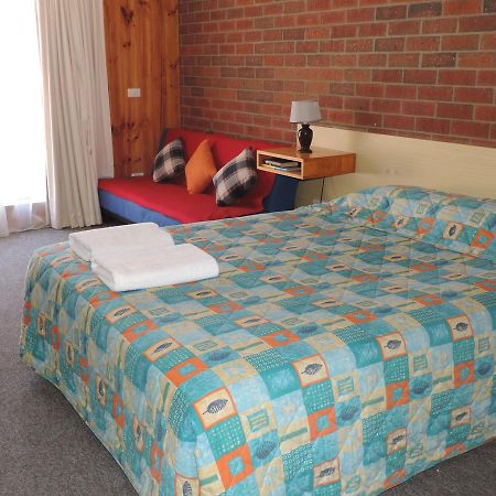Tooleybuc Country Roads Motor Inn Ngoại thất bức ảnh
