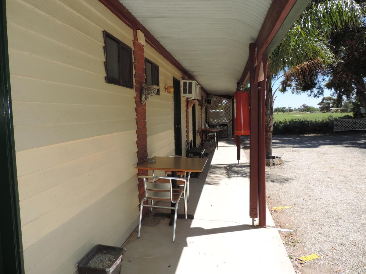 Tooleybuc Country Roads Motor Inn Ngoại thất bức ảnh